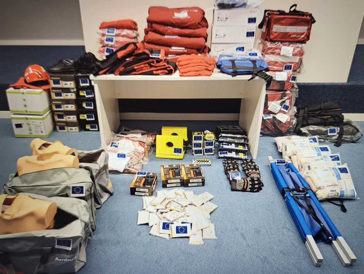 FOTO: Donirana oprema medicinskom timu CZ ŽZH 3