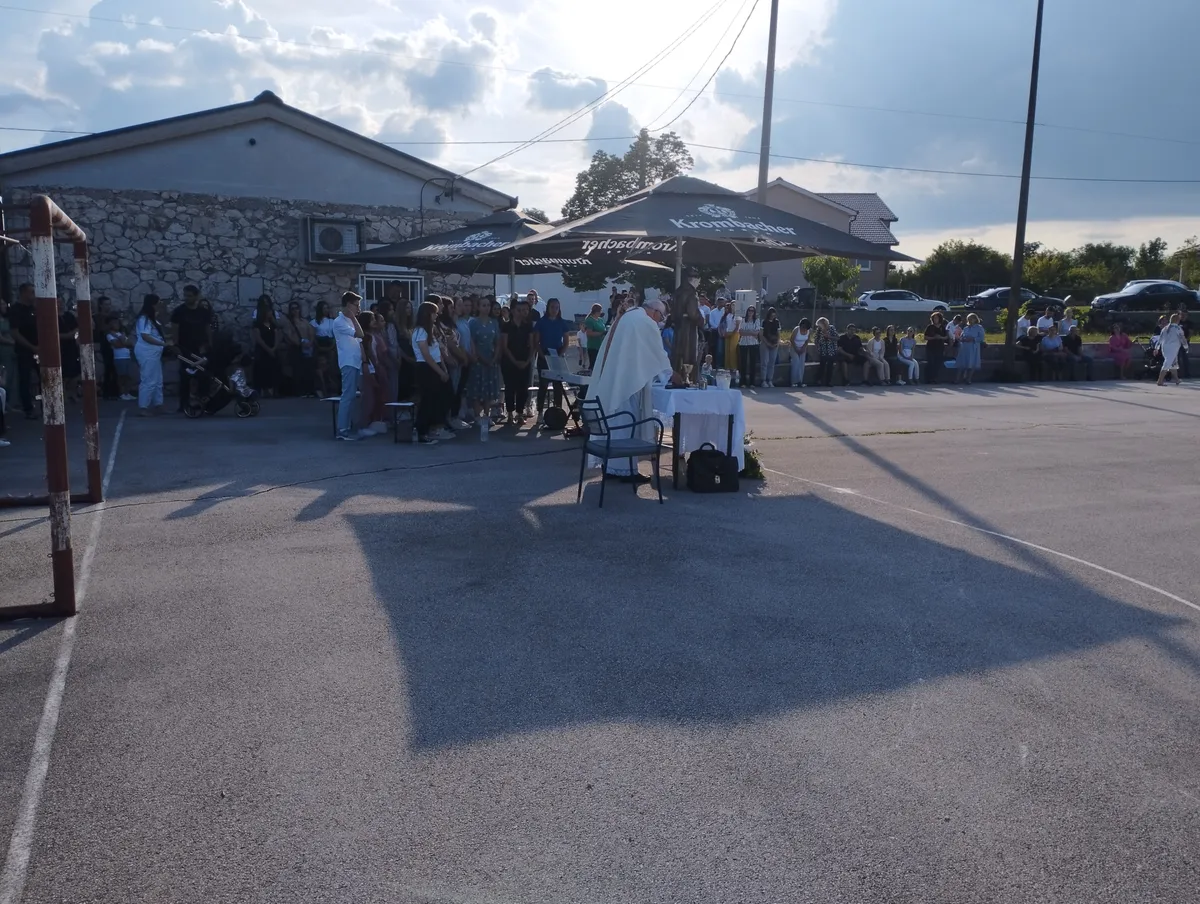 Na Medovićima proslavljen sv. Ante FOTO 3