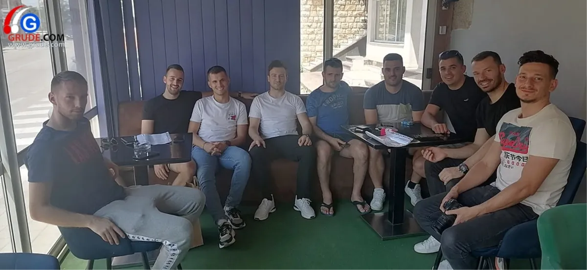 FOTO/VIDEO: Poznata imena nazočila sastanku oko LMZ-a Grude, sportski asevi nakon toga otišli na kavu 11