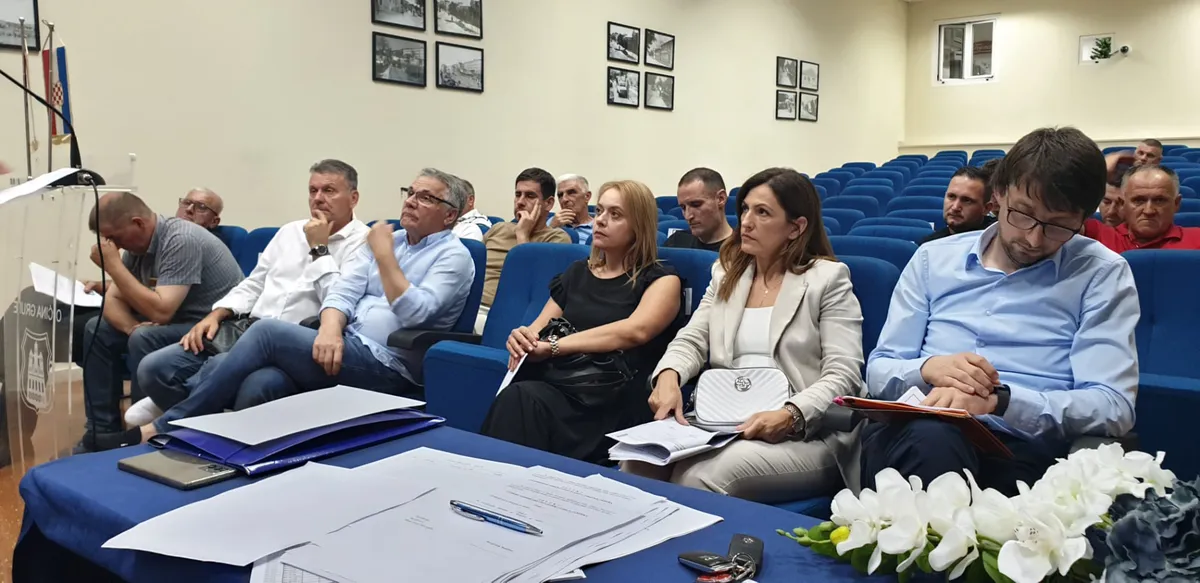 FOTO: Održana Skupština HNK Grude, Josip Tomić novi predsjednik kluba 1