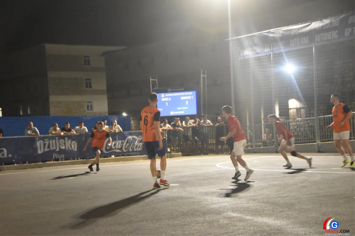 FOTO: OTVORENA LIGA MJESNIH ZAJEDNICA OPĆINE GRUDE, NOVI TEREN OKUPIO BROJNE 33