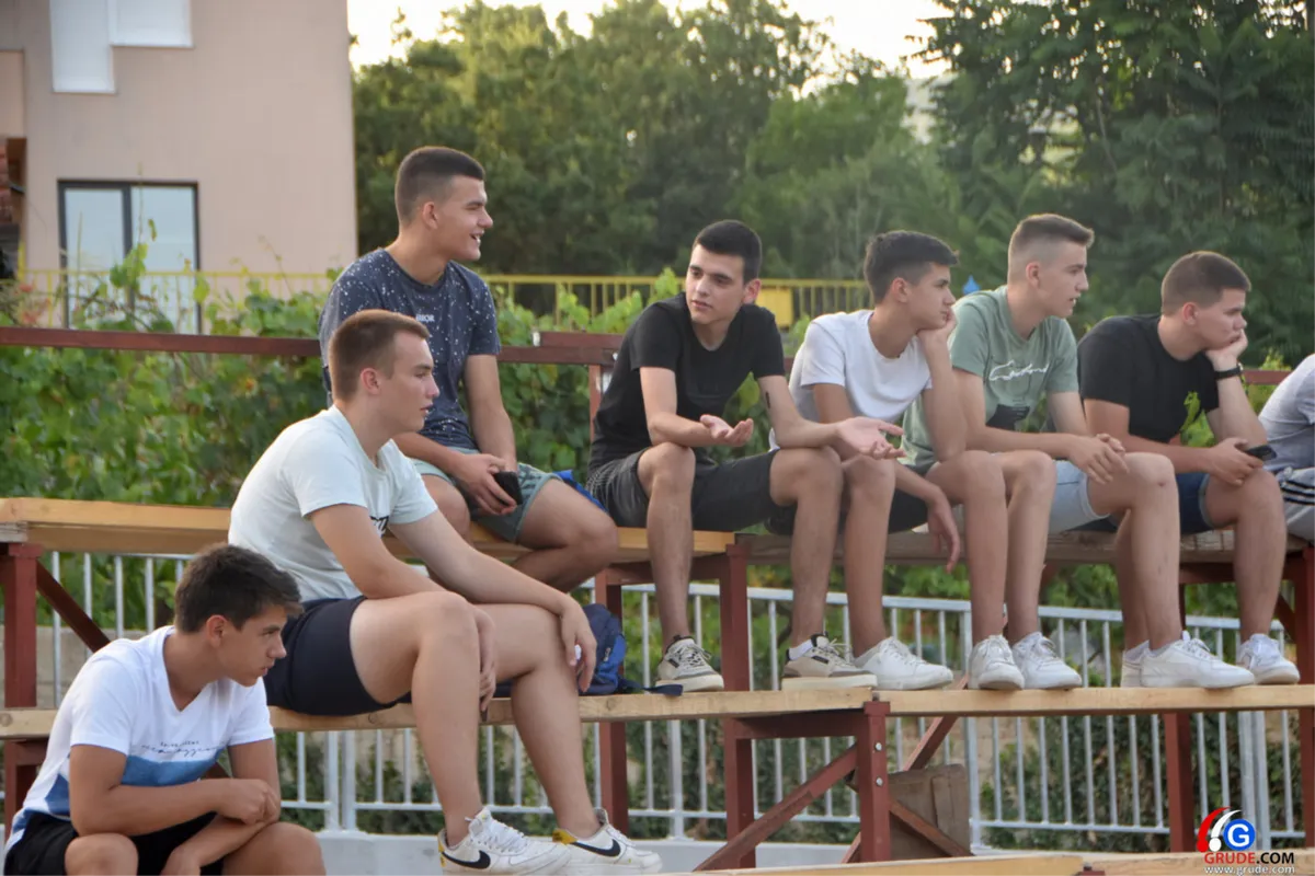 FOTO: OTVORENA LIGA MJESNIH ZAJEDNICA OPĆINE GRUDE, NOVI TEREN OKUPIO BROJNE 7