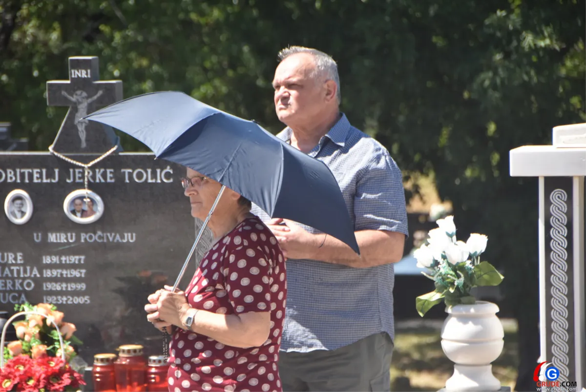 (FOTO) 11. Tolića susreti: Zahvalimo Bogu što su naši stari ostali uspravni i ispravni 2