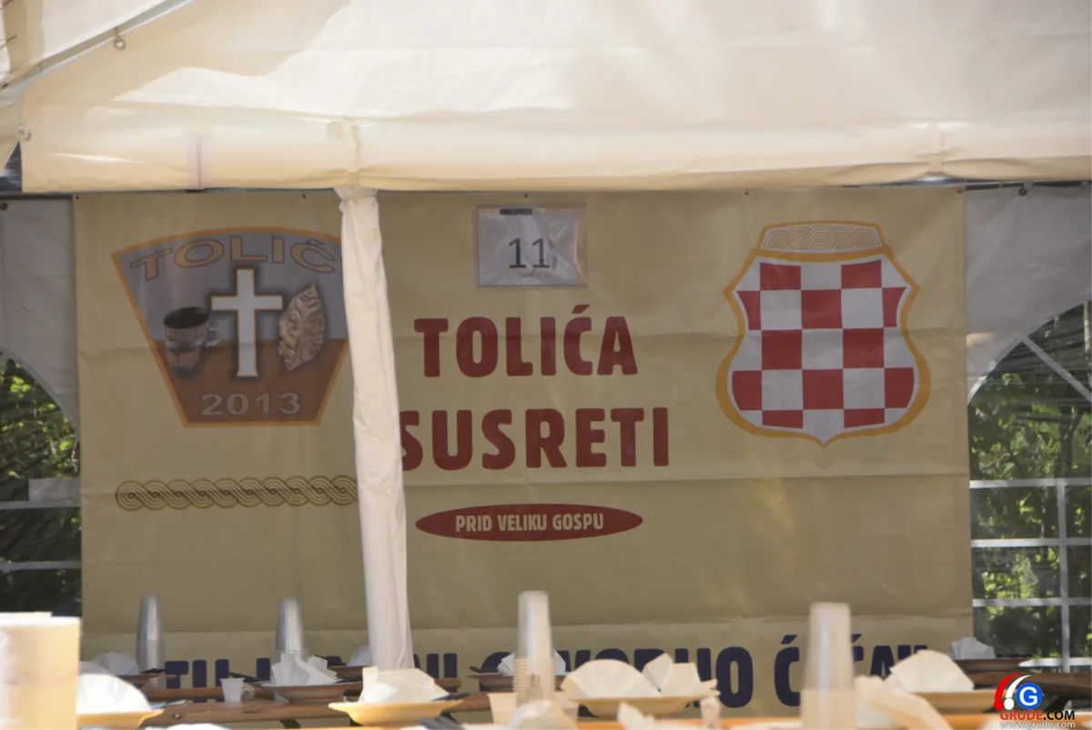 (FOTO) 11. Tolića susreti: Zahvalimo Bogu što su naši stari ostali uspravni i ispravni 35