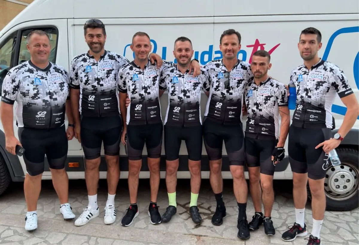 Članovi biciklističkog kluba Grude hodočastili u Sinj FOTO