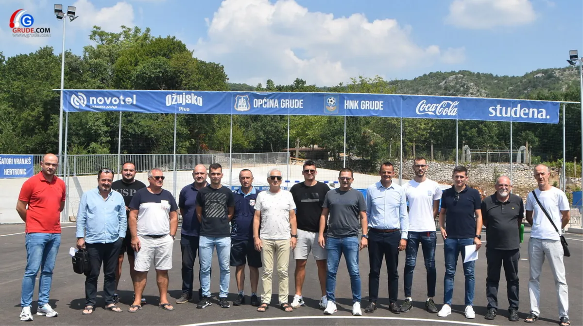 FOTO: U GRUDAMA ODRŽAN SASTANAK, SVE POZNATO PRED ZAVRŠNICU U PONEDJELJAK 9