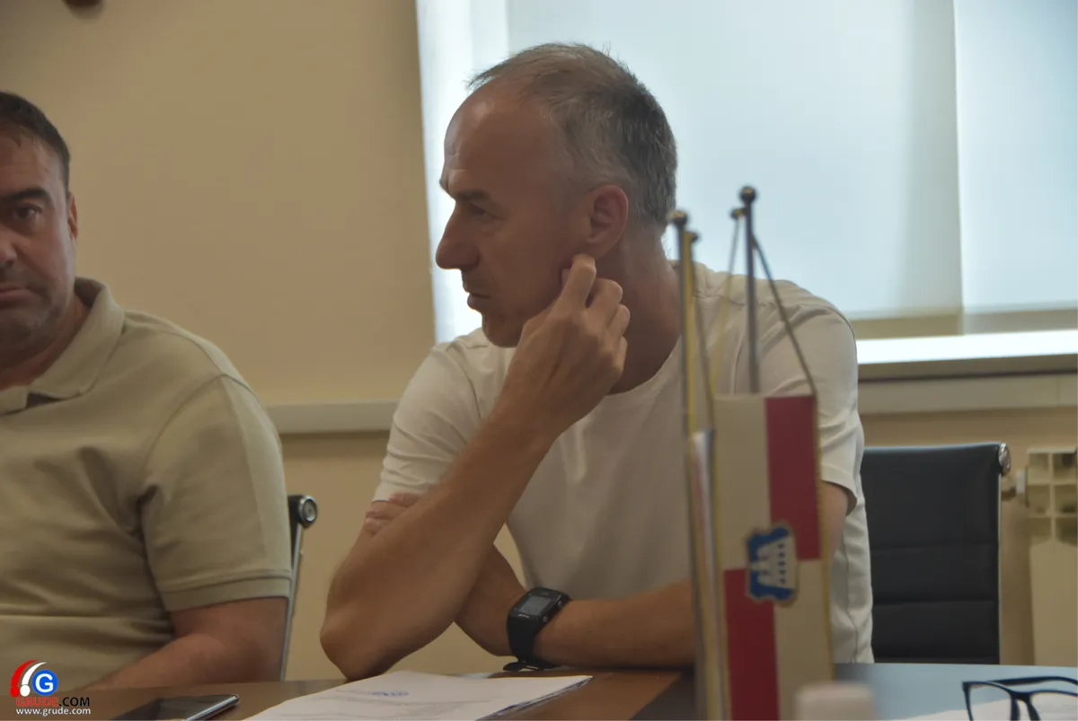 FOTO: U GRUDAMA ODRŽAN SASTANAK, SVE POZNATO PRED ZAVRŠNICU U PONEDJELJAK 3