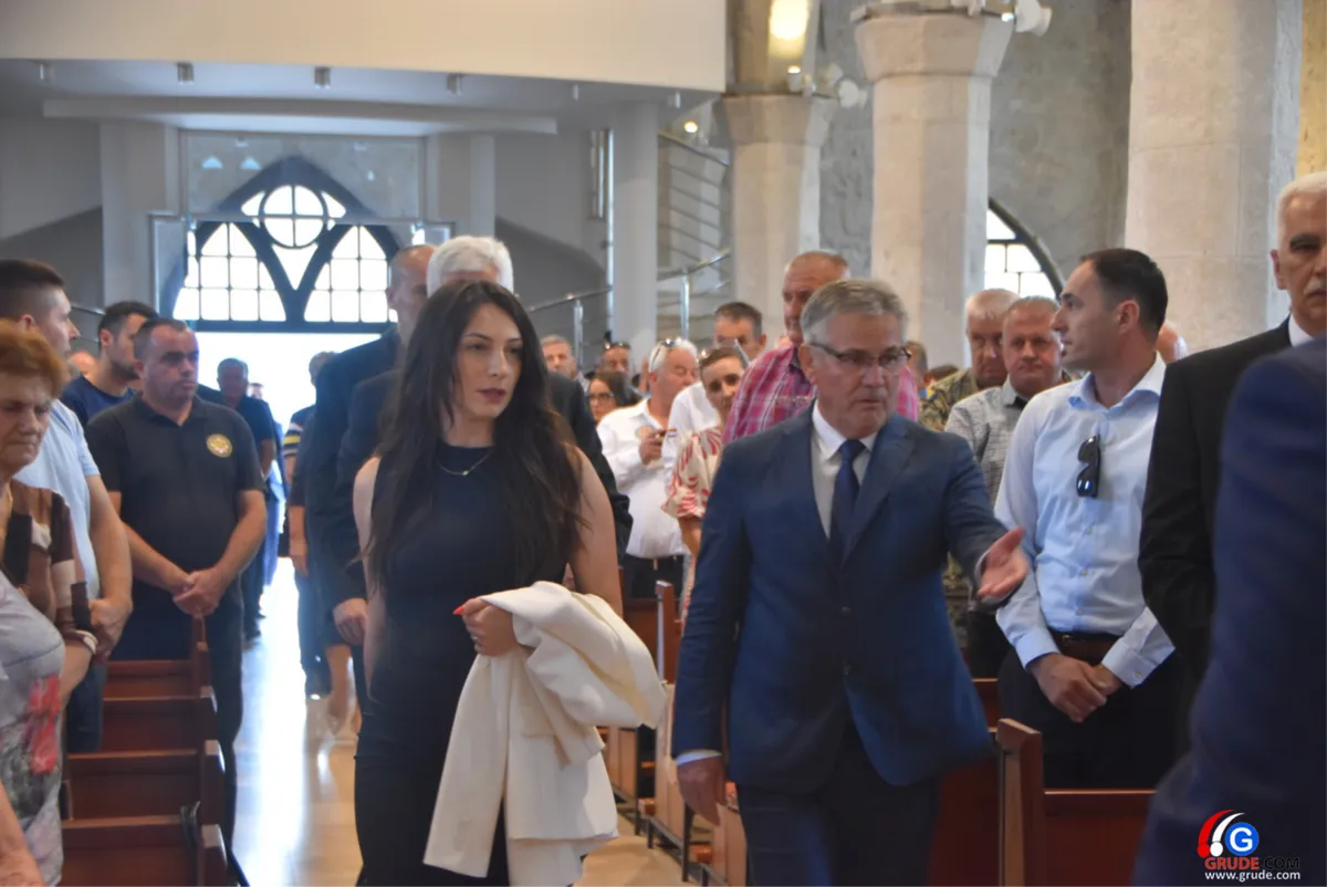 Fra Stanko Pavlović: Herceg Bosna ima dalekosežno značenje koje nas obvezuje (FOTOGALERIJA iz crkve svete Kate) 27