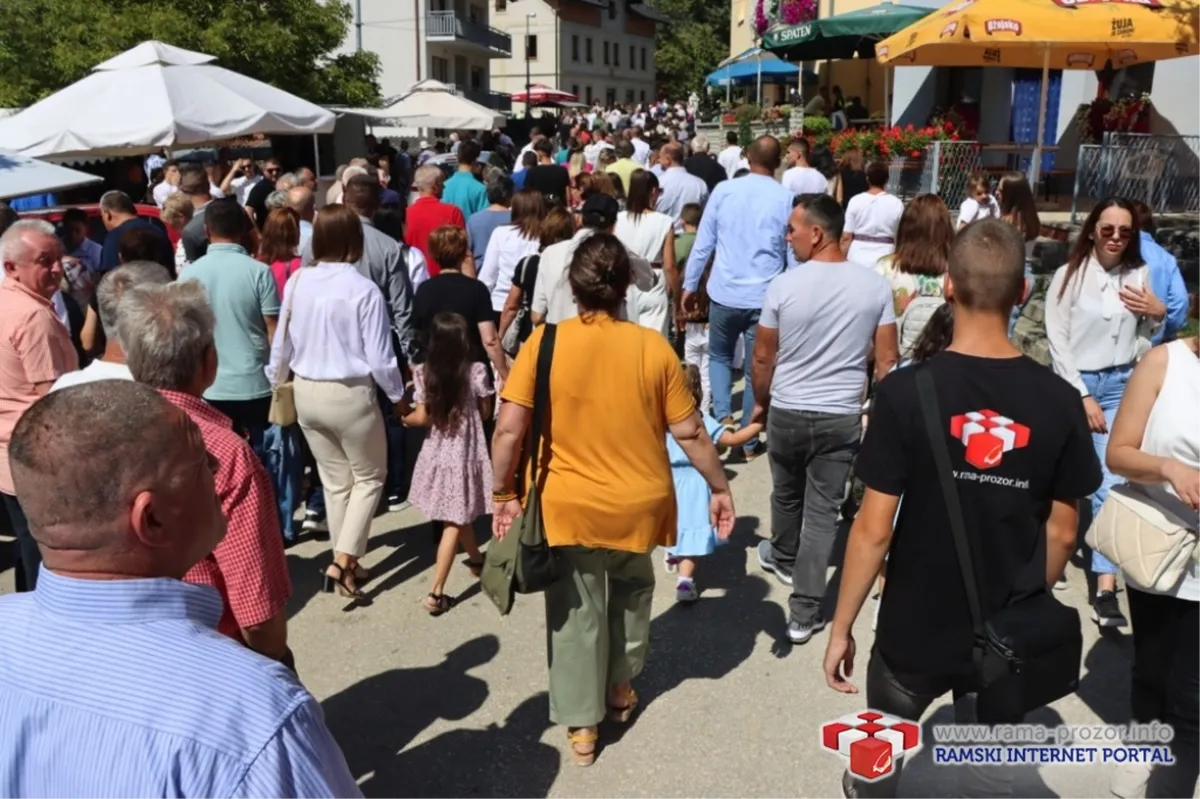 Svečano proslavljen blagdan Male Gospe na Šćitu 4