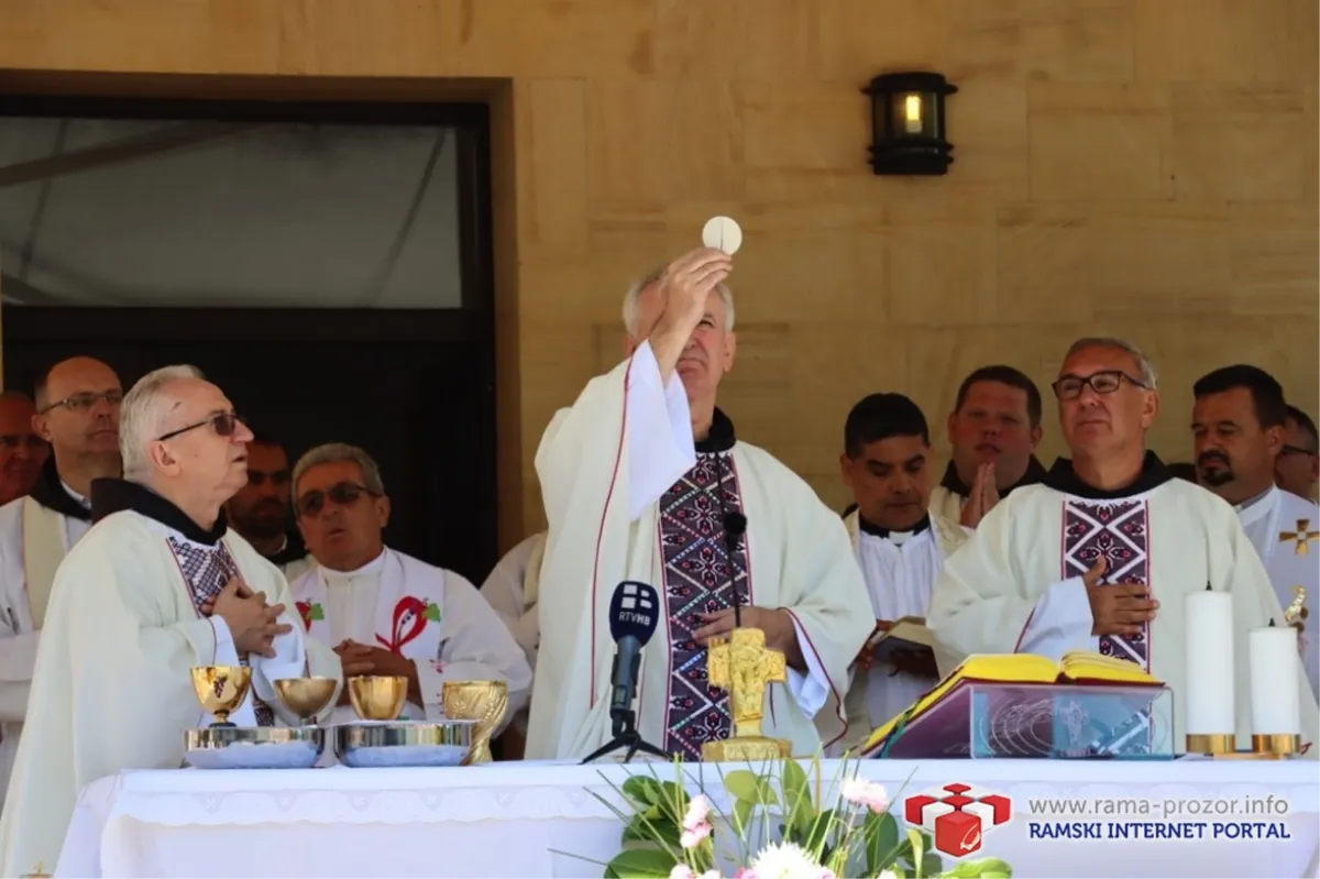 Svečano proslavljen blagdan Male Gospe na Šćitu 2