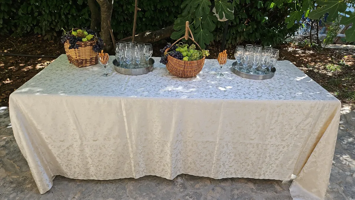 FOTO: Grudski biciklisti sudjelovali u rekreativnoj turi ''Biciklom kroz vinograde i podrume Brotnja'' 8