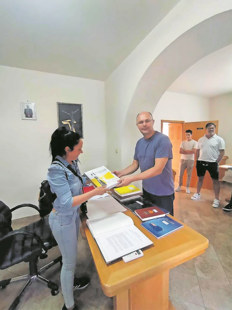 Hercegovac prošao put od pastira, preko manekena do direktora banke, a umalo je postao i svećenik 2