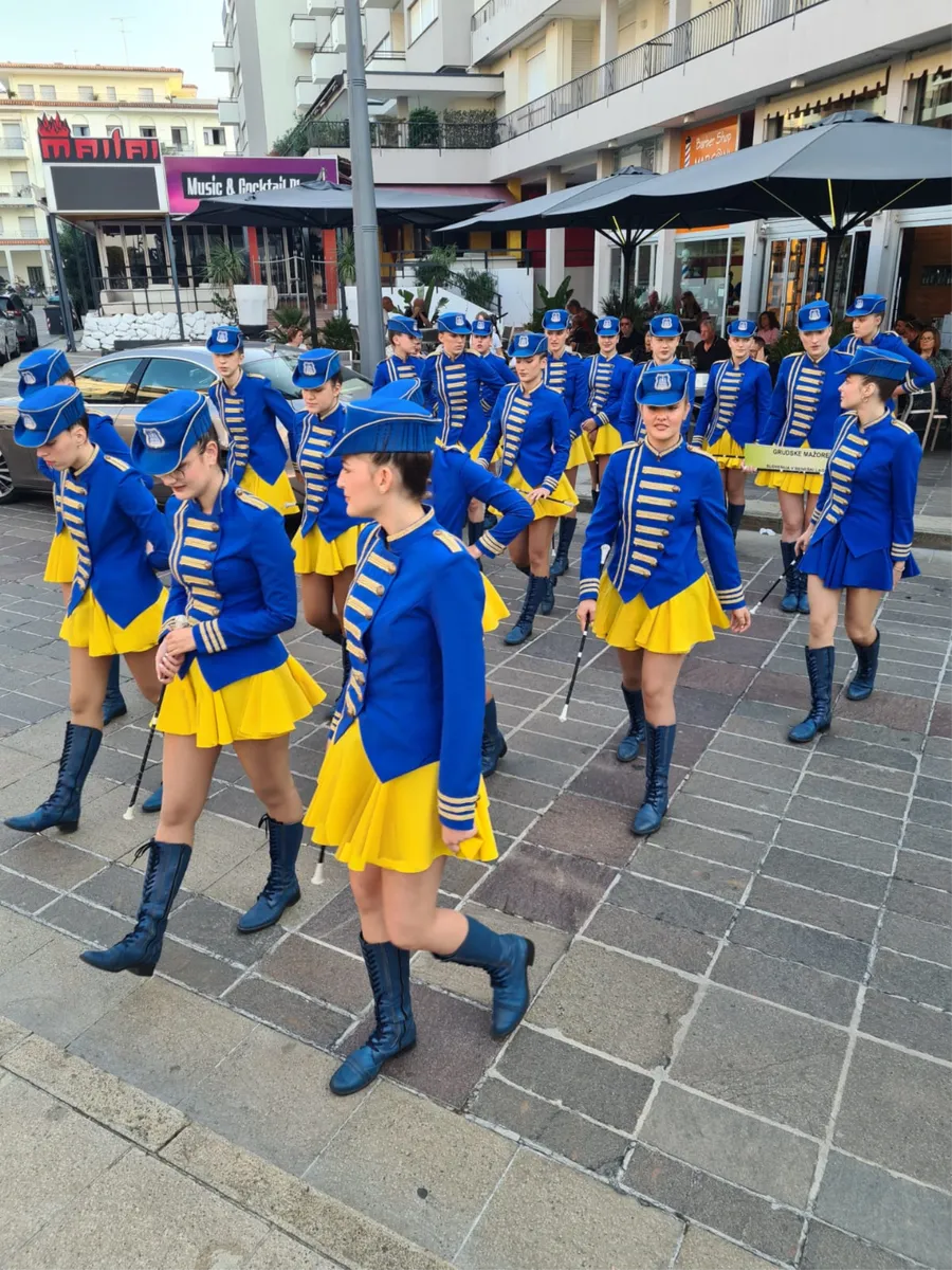 Grudske mažoretkinje rasplesale Veneciju - grad ljubavi i karnevala 1