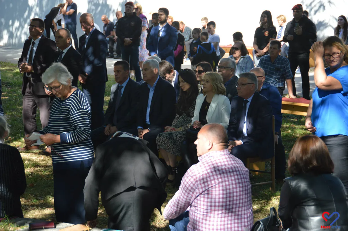 FOTOREPORTAŽA: Vrdi su i dalje 'Vrata Vatikana', ni 30 godina poslije ne zaboravlja se stradale heroje 11