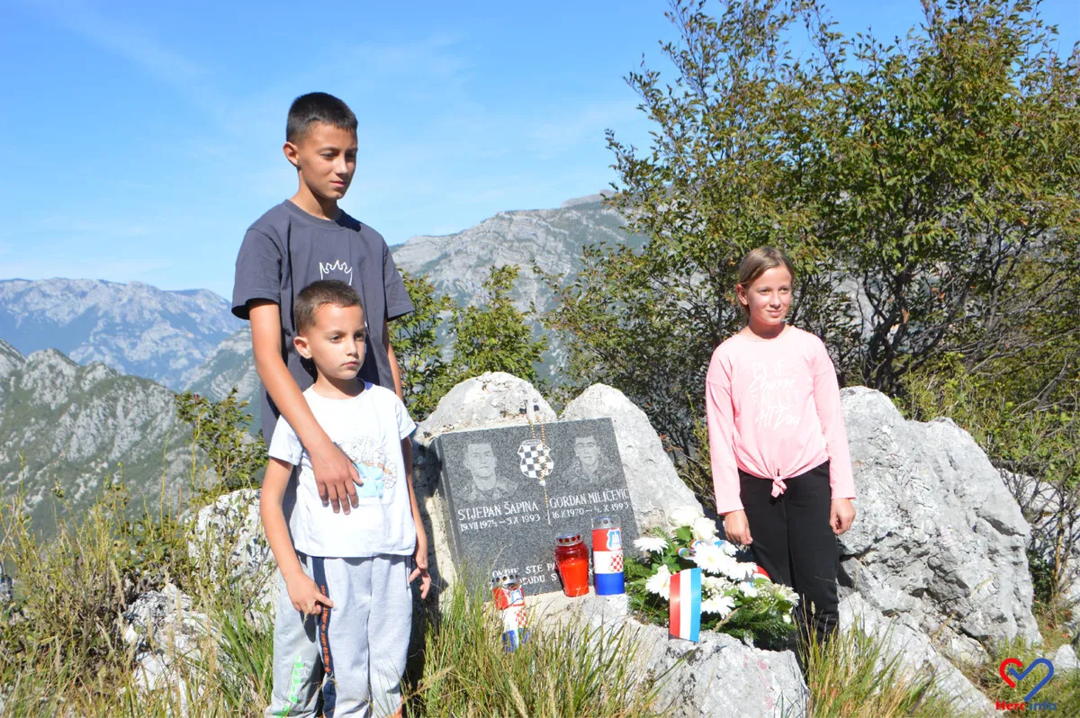 FOTOREPORTAŽA: Vrdi su i dalje 'Vrata Vatikana', ni 30 godina poslije ne zaboravlja se stradale heroje 32