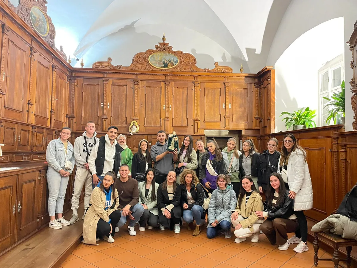FOTO: EKSKURZIJA UČENIKA SREDNJE ŠKOLE! Vratili se živi i zdravi - i prepuni dojmova 12