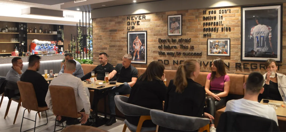 FOTO: Zavirili smo u caffe Victoria - Kultni grudski kafić za 20. rođendan u novom ruhu i s novim vlasnicima