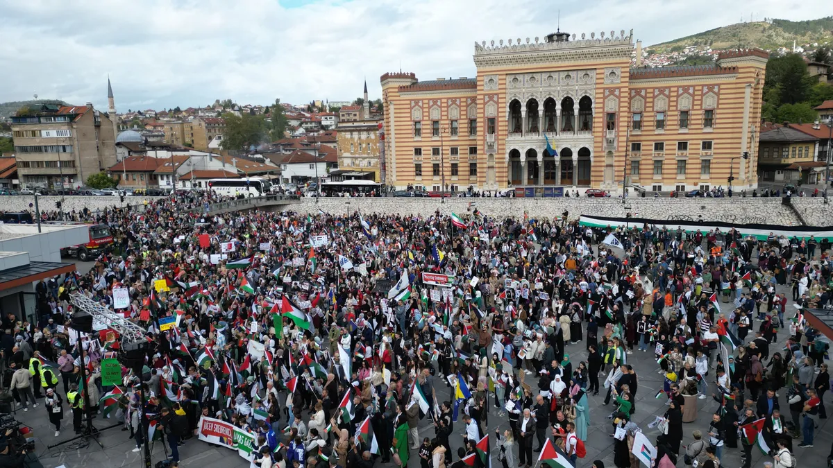 Sarajevo podržalo Palestinu, gradonačelnica Karić zaboravila osuditi Hamas i ubojstvo nevinih u Izraelu