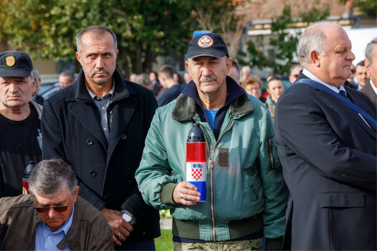 Otkriven spomenik Luki Andrijaniću, heroju Vukovara! Imao je srce veliko kao kuća 3