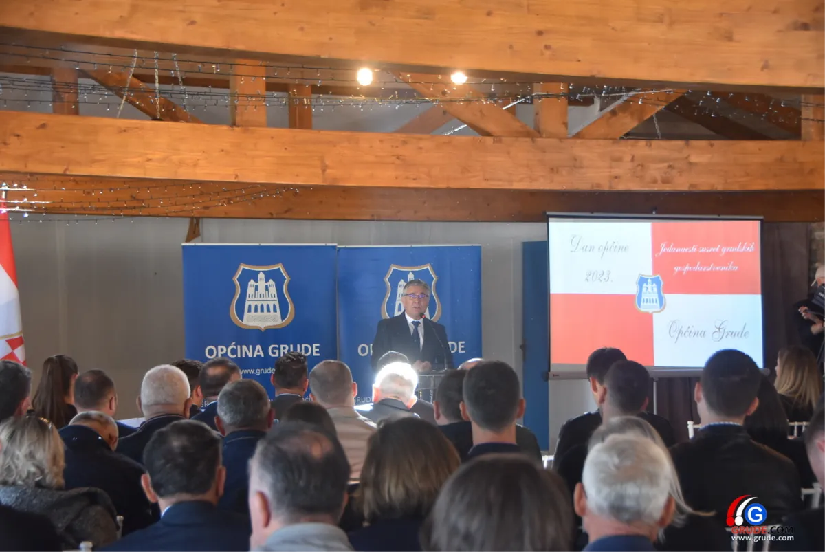 FOTOGALERIJA: SUSRET GOSPODARSTVENIKA U GRUDAMA! Prihodi premašili milijardu KM! Čović: ZHŽ je najjača županija 28