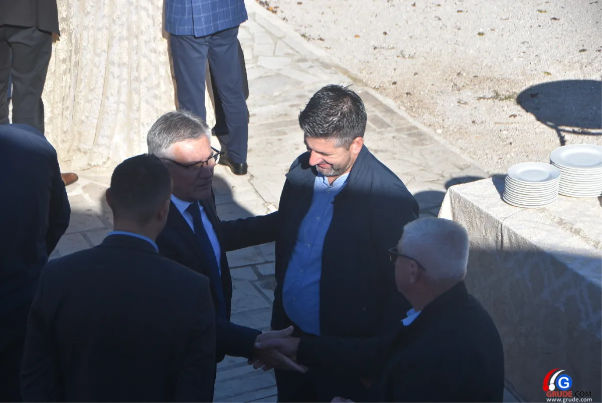 FOTOGALERIJA: SUSRET GOSPODARSTVENIKA U GRUDAMA! Prihodi premašili milijardu KM! Čović: ZHŽ je najjača županija 15