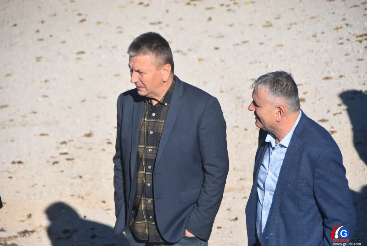 FOTOGALERIJA: SUSRET GOSPODARSTVENIKA U GRUDAMA! Prihodi premašili milijardu KM! Čović: ZHŽ je najjača županija 18