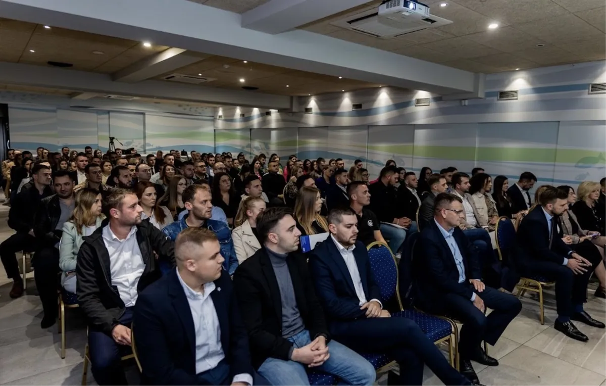 Okrugli stol pod nazivom ''Jačanje mladih poduzetnika- Jamstvo hrvatskog o(p)stanka u BiH''