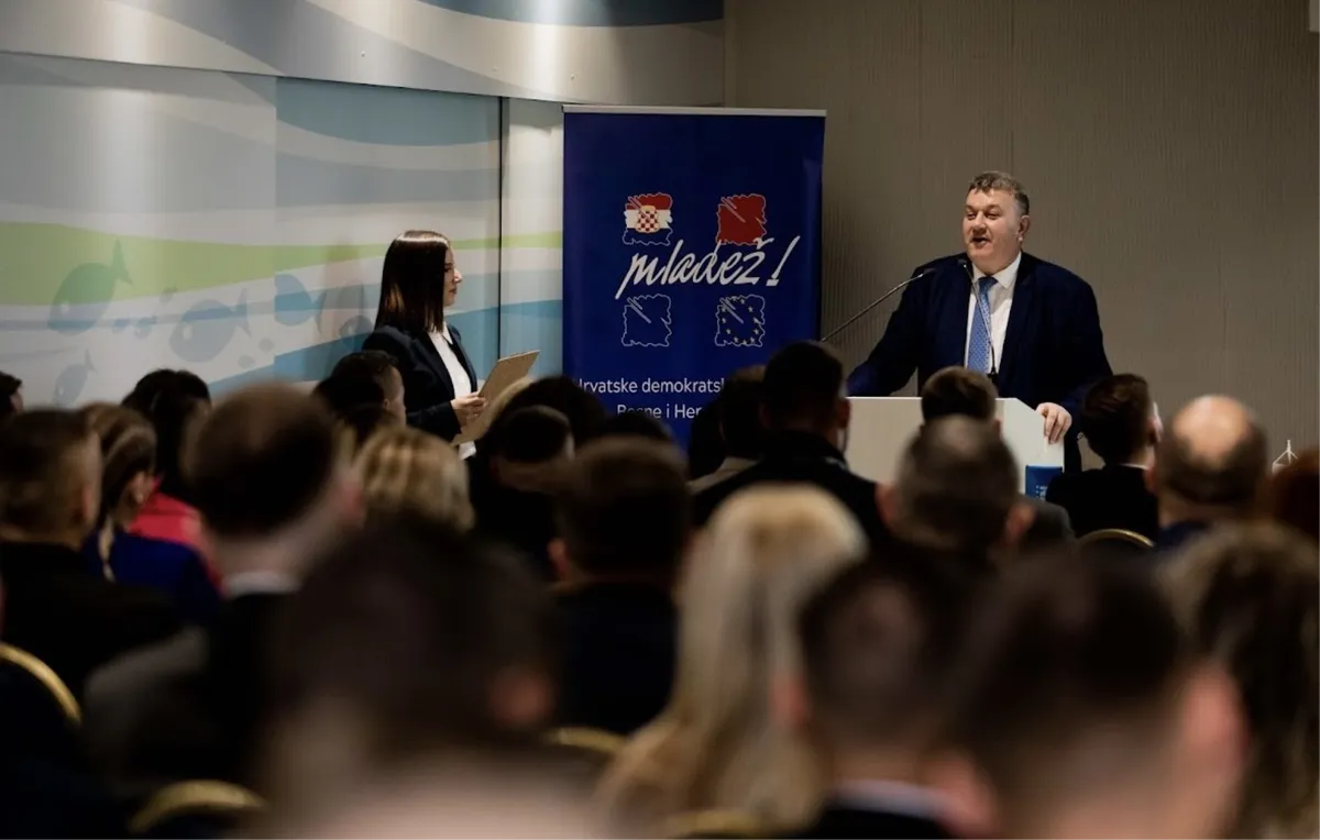 Okrugli stol pod nazivom ''Jačanje mladih poduzetnika- Jamstvo hrvatskog o(p)stanka u BiH'' 2