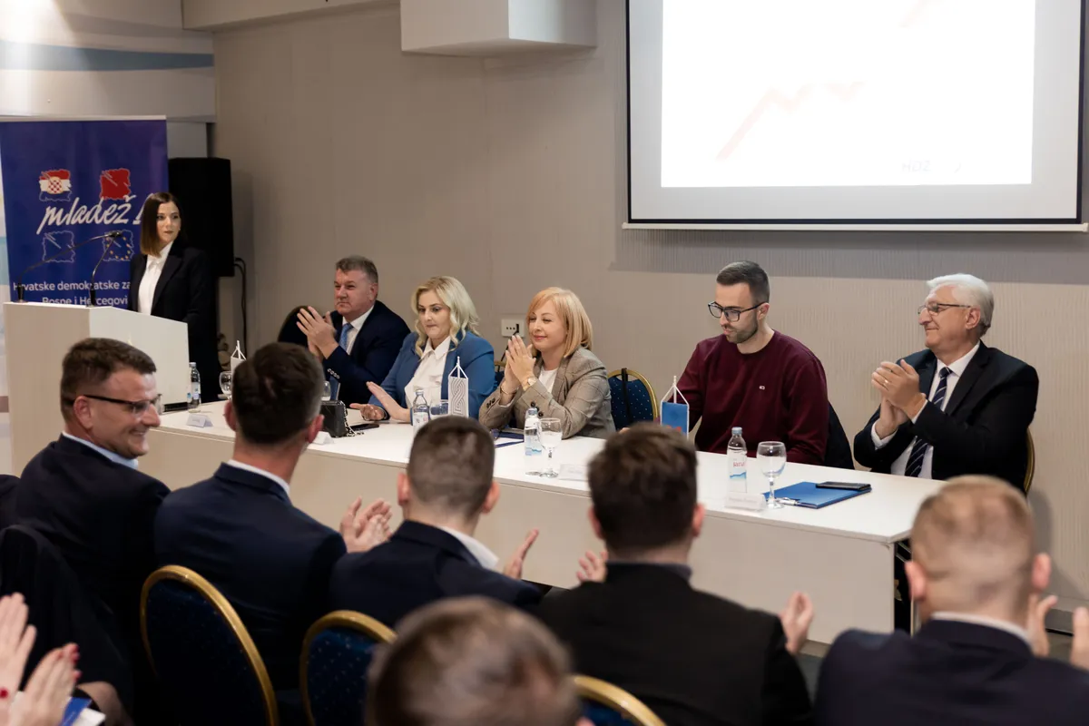 Okrugli stol pod nazivom ''Jačanje mladih poduzetnika- Jamstvo hrvatskog o(p)stanka u BiH'' 4