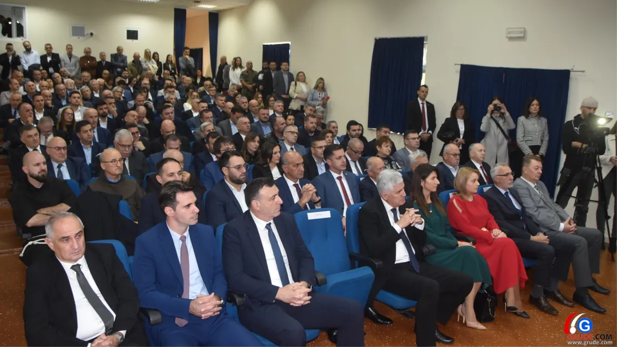 FOTO: Grude su danas središte hrvatskog naroda u BiH! BOSNE I HERCEGOVINE NEMA BEZ HRVATA!