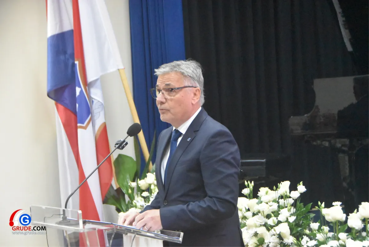 FOTO: Grude su danas središte hrvatskog naroda u BiH! BOSNE I HERCEGOVINE NEMA BEZ HRVATA! 3
