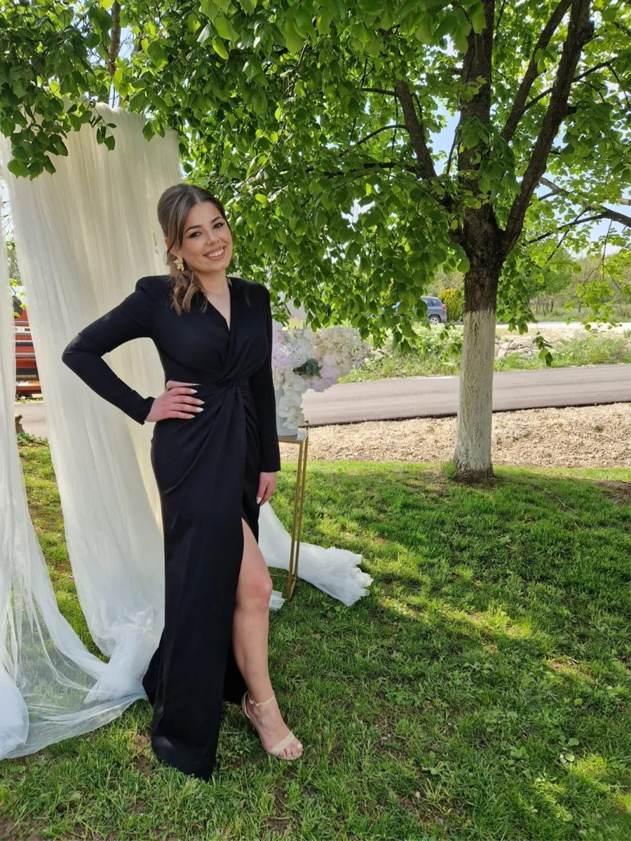 Mlada Gruđanka Ljubica Ančić pokrenula posao s haljinama! Traže je iz Hercegovine, Dalmacije... 12
