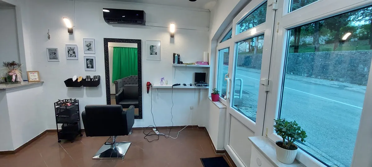 FOTO: U Drinovcima otvoren frizerski salon JG 4
