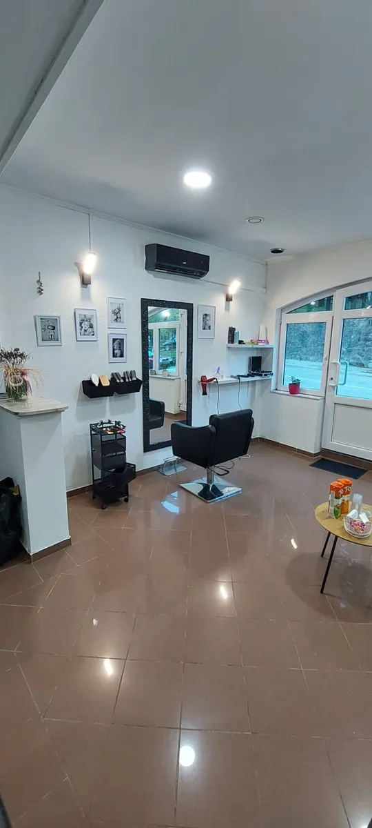 FOTO: U Drinovcima otvoren frizerski salon JG 7