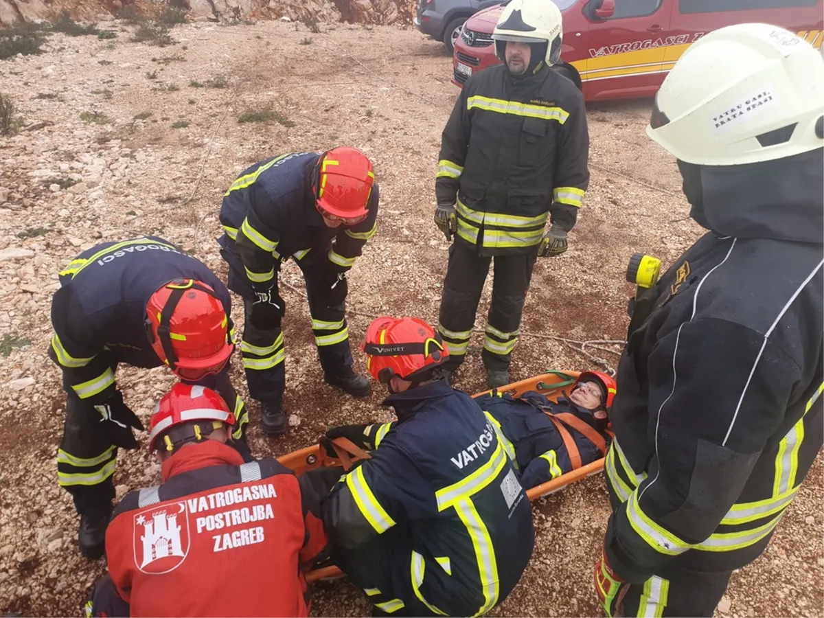 Grude domaćin edukacije za spasilačke timove FOTO 2