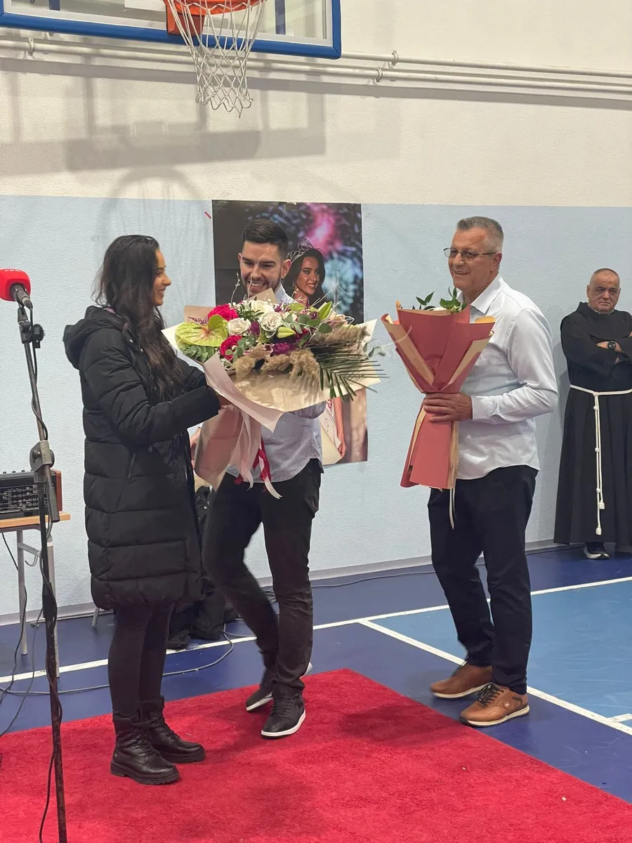 FOTO: Veliki doček za Miss Hrvatske u Tomislavgradu! Potekle i suze, nebo obasjao vatromet 5