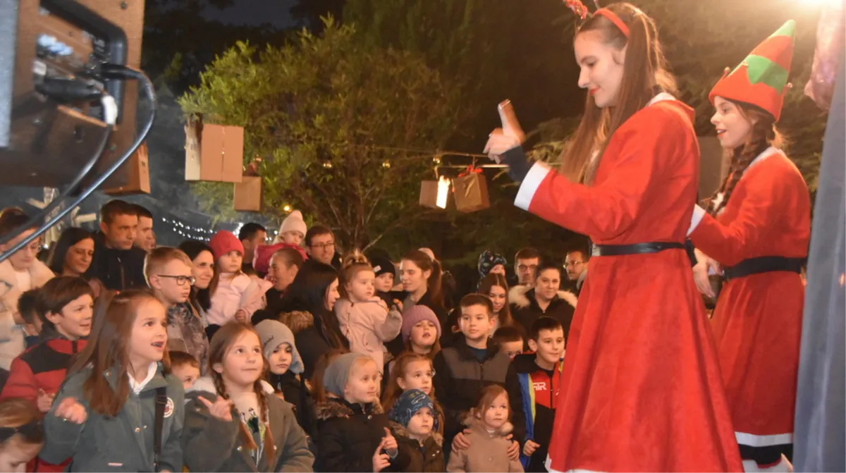 VELIKI STE! 50 TISUĆA 913 MARAKA ZA NOVI REKORD HUMANITARNE AKCIJE BOŽIĆ SVIMA GRUDE