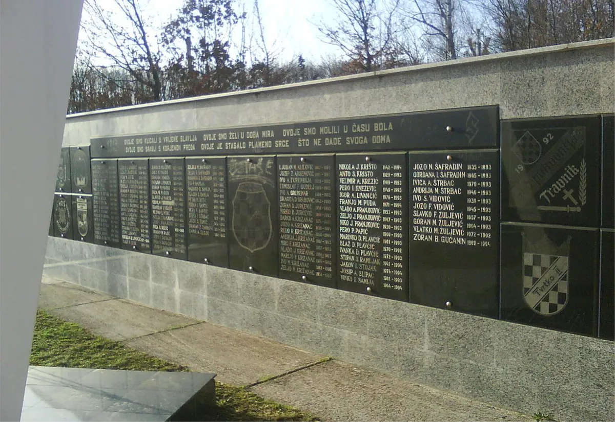 Križančevo Selo - Obilježena 30. obljetnica zločina nad Hrvatima