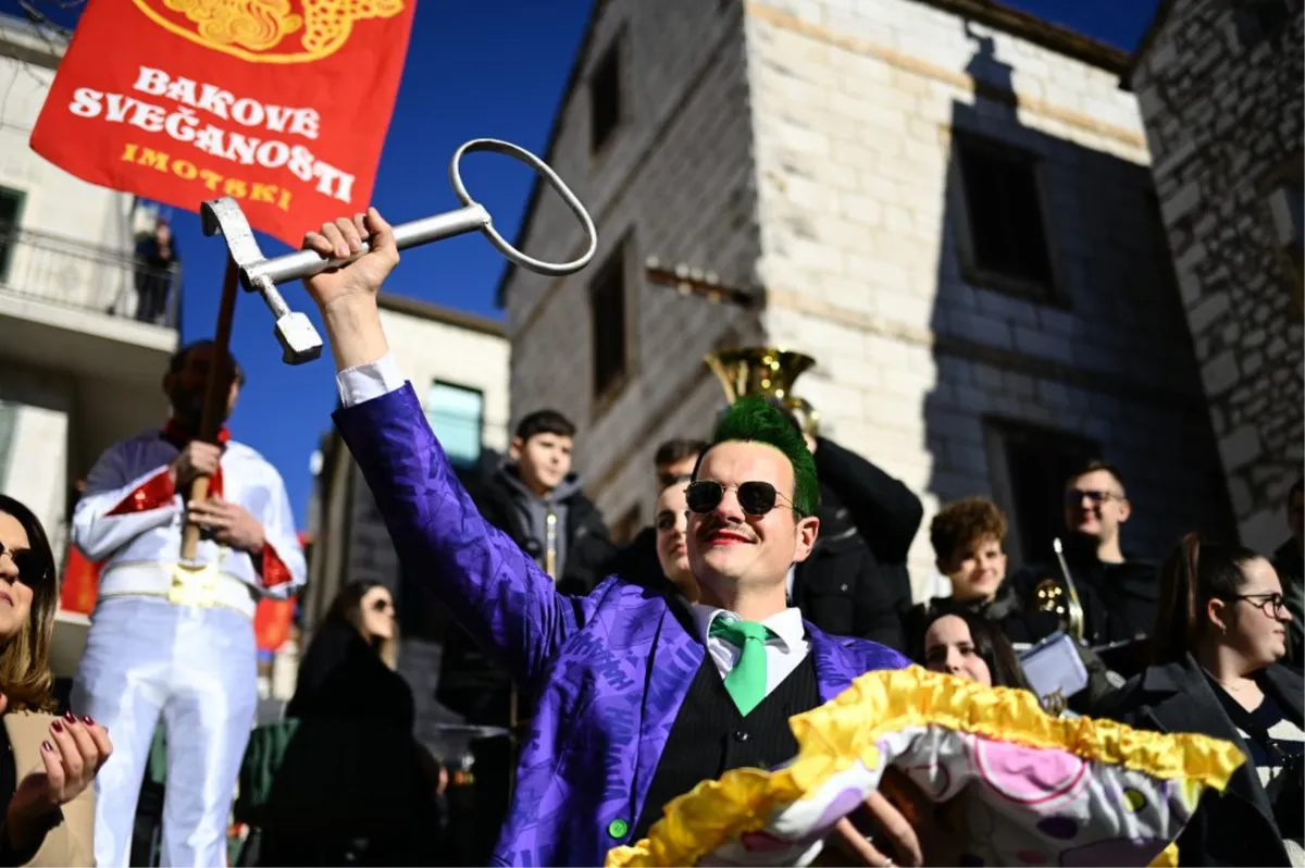 Imotski: Mačkare preuzele ključeve Grada: ''Bit će vam ko i nama!'' 1