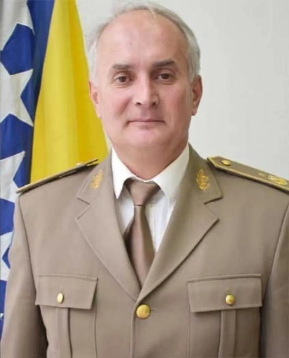SAMO U BIH: General bojnik saznao vijest o umirovljenju sa web portala! 1