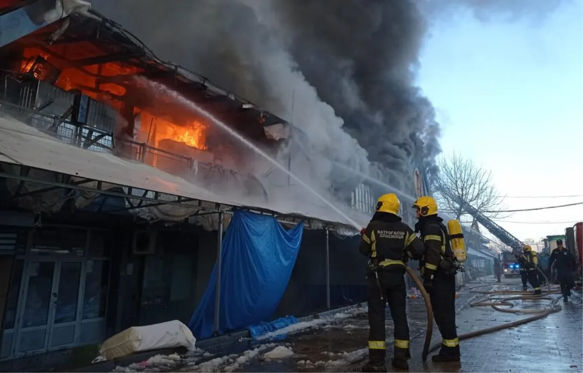 U plamenu tržnica Heco u Sarajevu, kineski tržni centar u Beogradu...