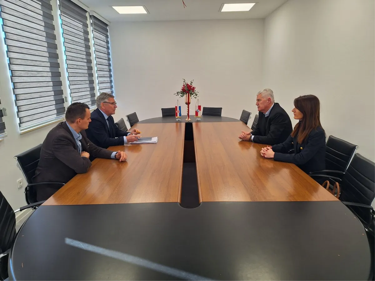 Čović i Filipović posjetili Grude, prezentirane aktivnosti oko sjeverne i južne obilaznice