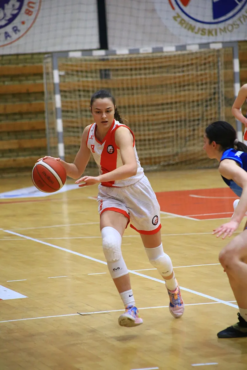 FOTO: Košarkašice Zrinjskog i dalje melju sve pred sobom! Slavile i protiv Leotara 2