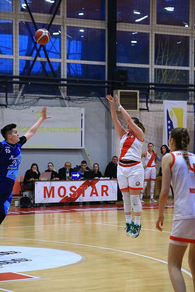 FOTO: Košarkašice Zrinjskog i dalje melju sve pred sobom! Slavile i protiv Leotara 7