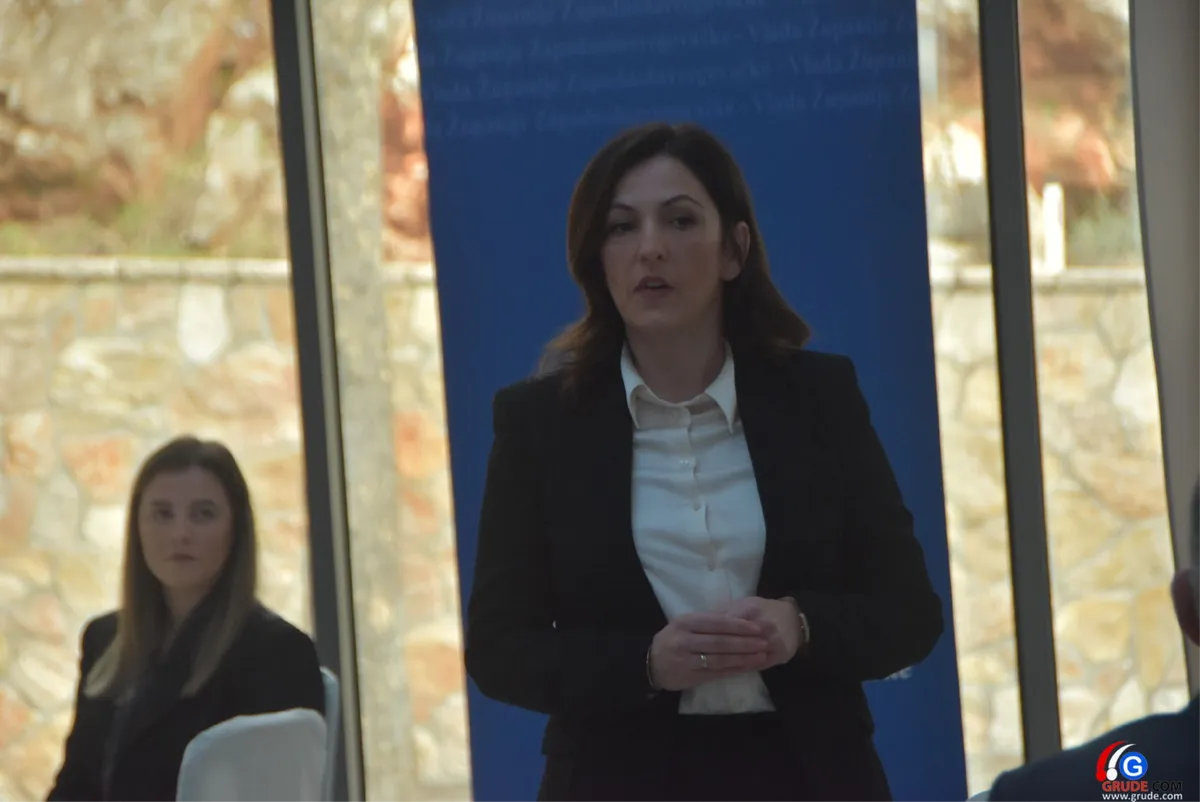 FOTO: GRUDE OKUPILE VODEĆE POLITIČARE, GOSPODARSTVENIKE, PROSVJETNE RADNIKE... 5