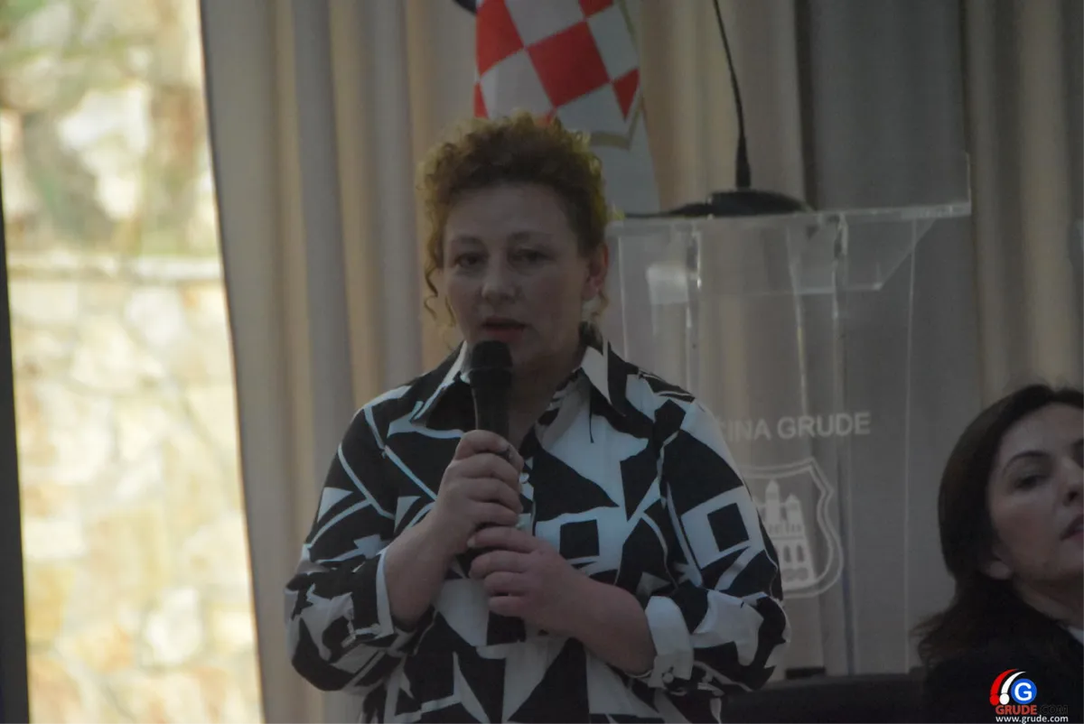 FOTO: GRUDE OKUPILE VODEĆE POLITIČARE, GOSPODARSTVENIKE, PROSVJETNE RADNIKE... 7