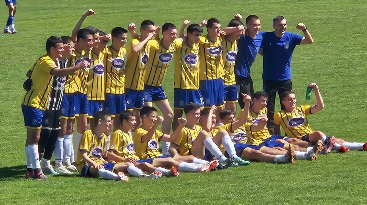 Derbi u Grudama u subotu od 11 sati! Kadeti dočekuju Troglava koji je vodeći