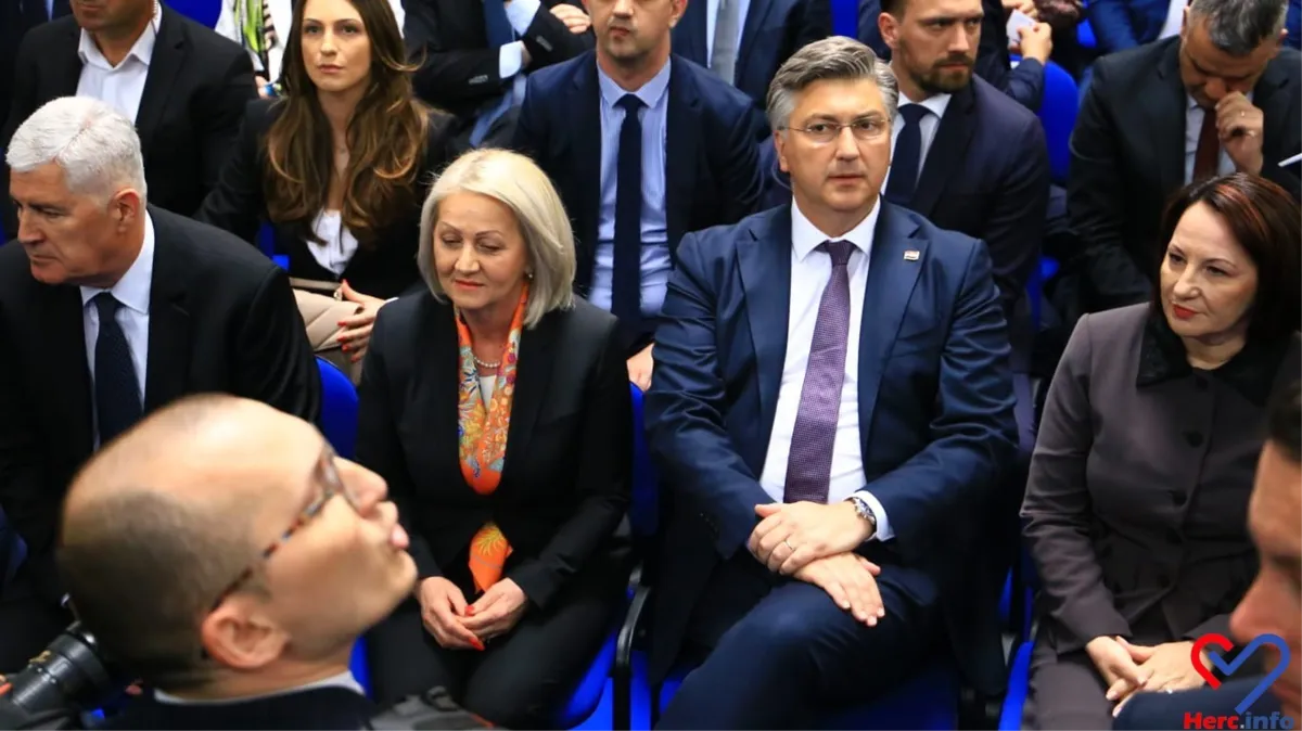FOTO: Otvoren je 25. Međunarodni sajam u Mostaru! Plenković održao govor! Šalju se snažne poruke  30