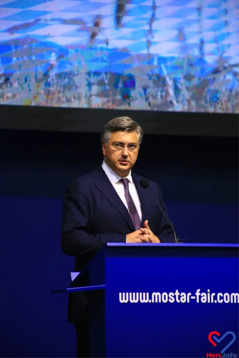 FOTO: Otvoren je 25. Međunarodni sajam u Mostaru! Plenković održao govor! Šalju se snažne poruke  12