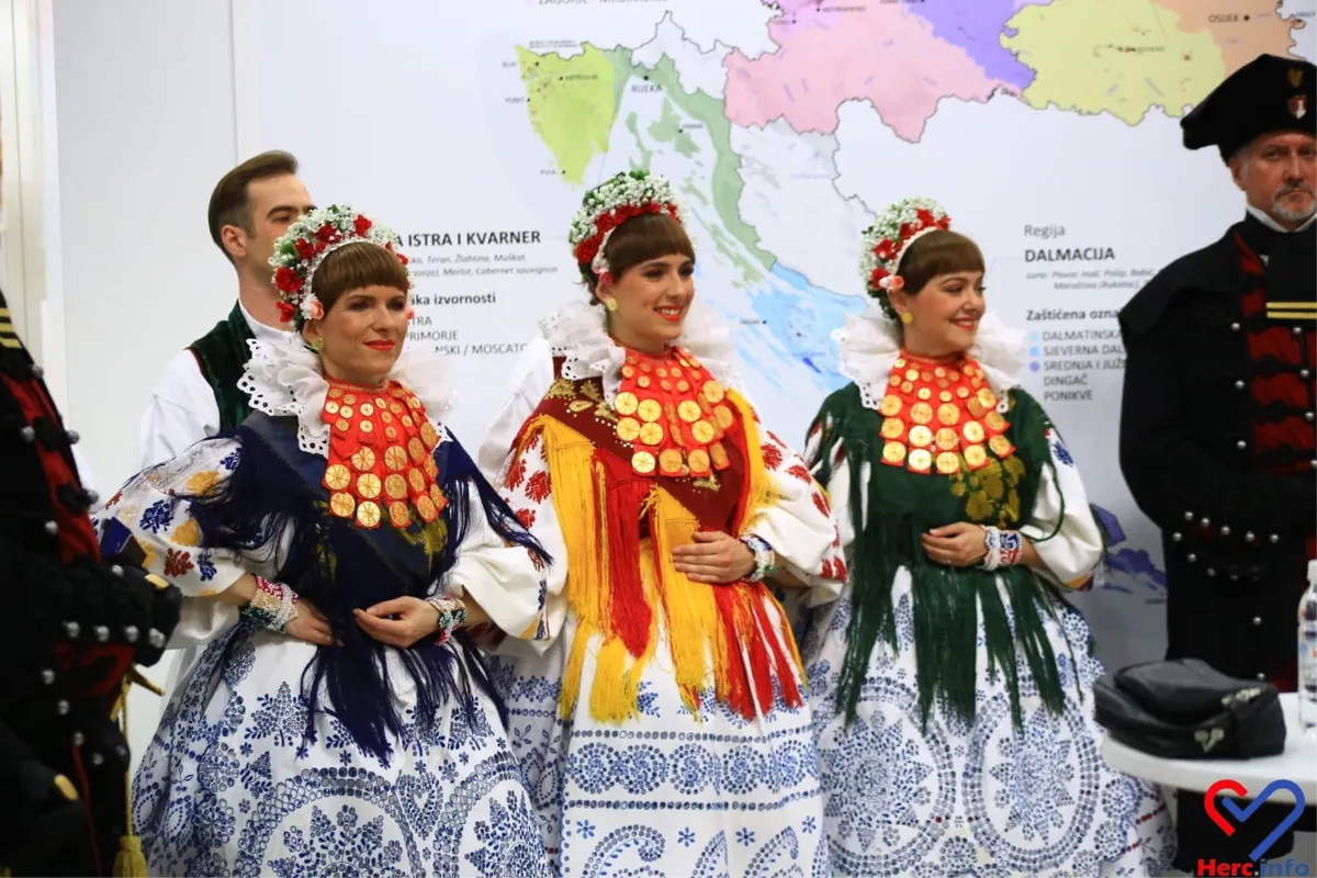 FOTO: Otvoren je 25. Međunarodni sajam u Mostaru! Plenković održao govor! Šalju se snažne poruke  27